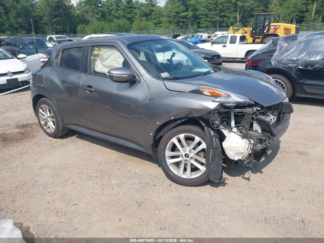 2015 NISSAN JUKE SV