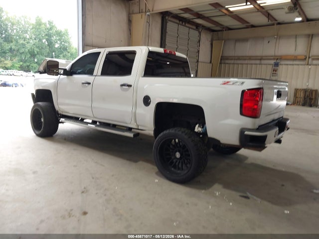 2017 Chevrolet SILVERADO 1500 LT photo 3