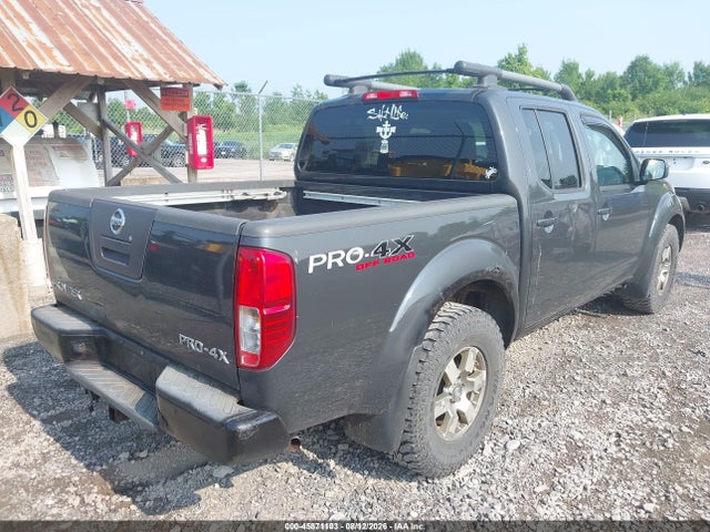 2012 Nissan FRONTIER PRO-4X 照片 6