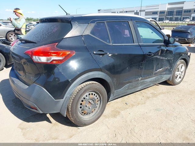 2019 NISSAN KICKS S 4