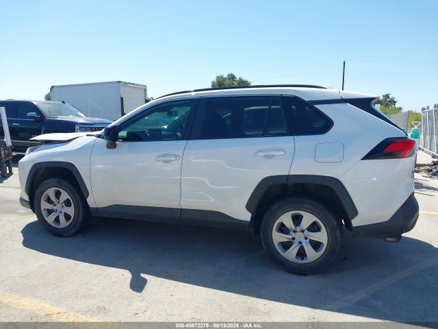 2020 TOYOTA RAV4 LE 14