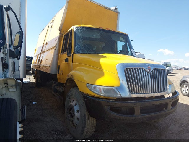 2018 INTERNATIONAL DURASTAR 4300 