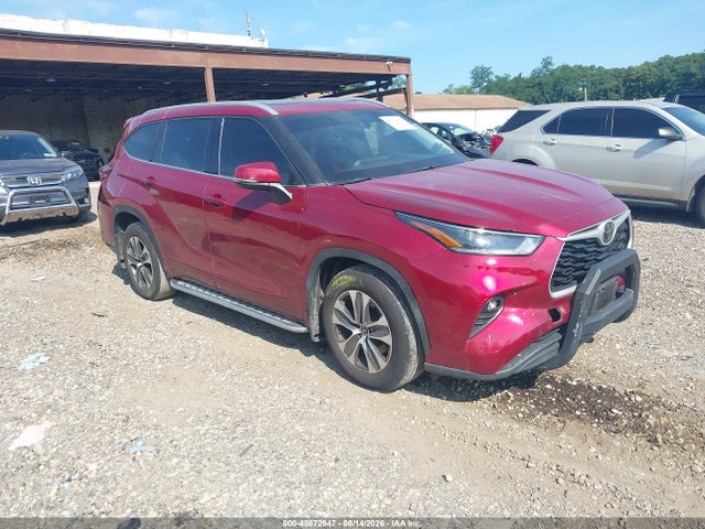 2022 TOYOTA HIGHLANDE XLE