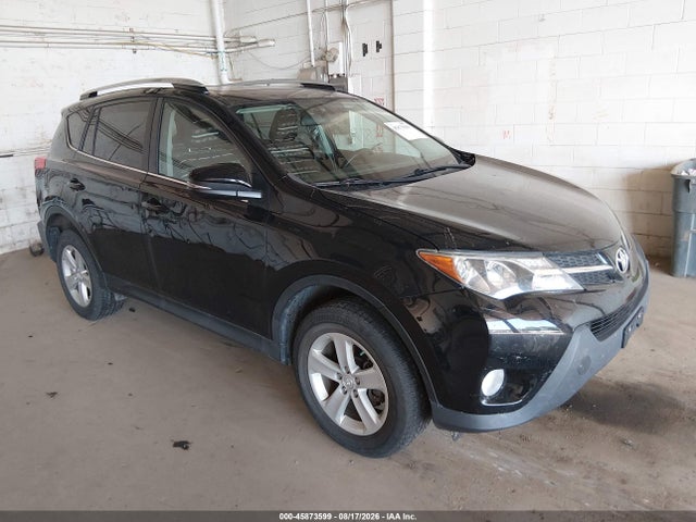 2014 TOYOTA RAV4 XLE