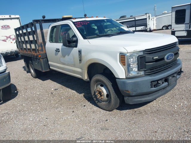 2018 FORD F-350 CHASSIS XL