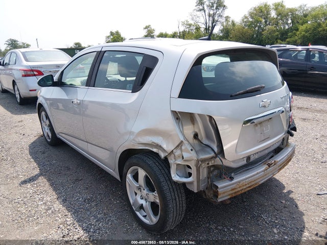 2014 Chevrolet SONIC LTZ AUTO 照片 3