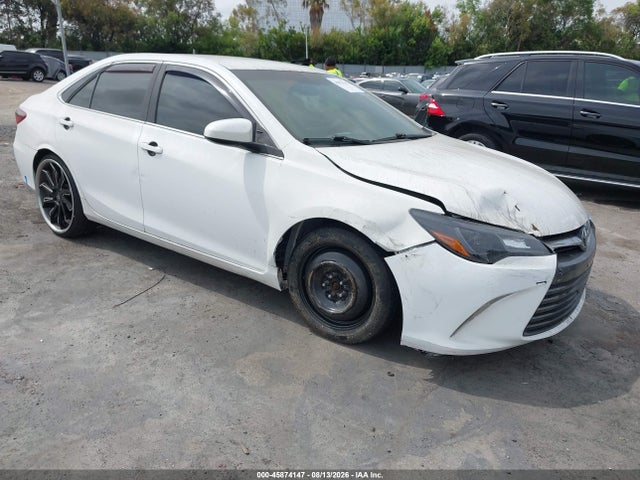 2016 TOYOTA CAMRY LE