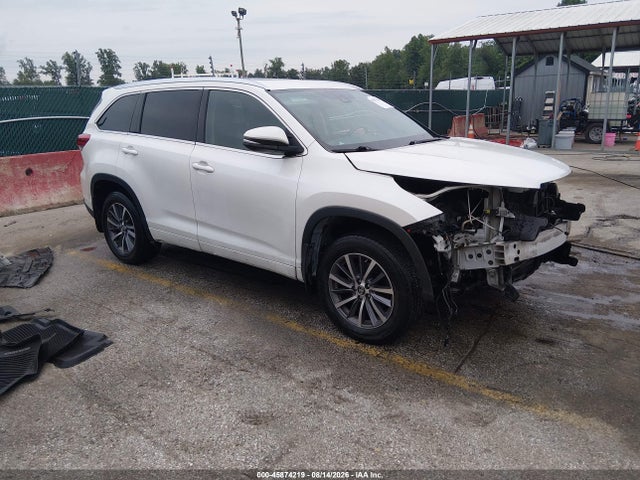 2017 TOYOTA HIGHLANDER XLE