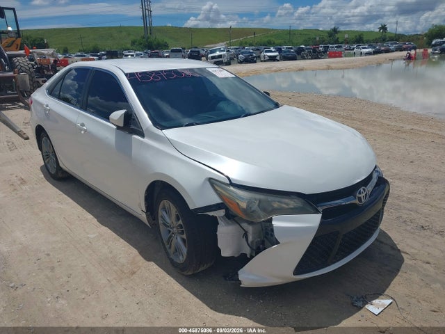 2017 TOYOTA CAMRY SE