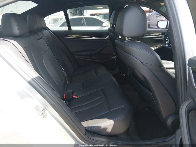 صورة 8 لـ 2019 BMW 530I