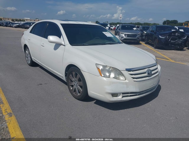 2005 TOYOTA AVALON XLS
