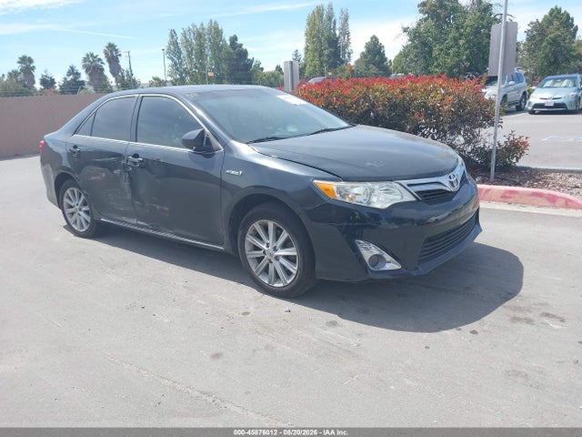 2013 TOYOTA CAMRY XLE