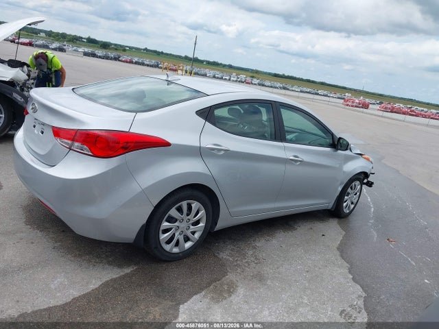 2013 Hyundai ELANTRA GLS — фото 14