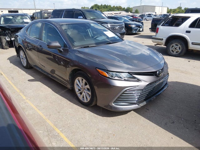 2022 TOYOTA CAMRY LE