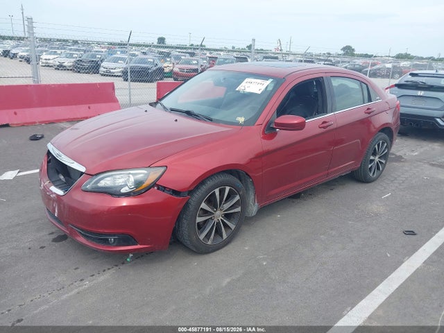 صورة 2 لـ 2012 Chrysler 200 S