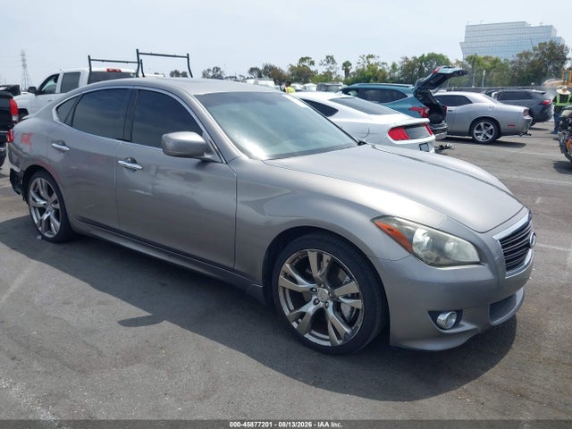 2013 INFINITI M37 