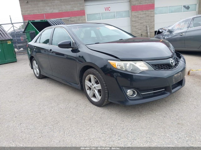2012 TOYOTA CAMRY SE