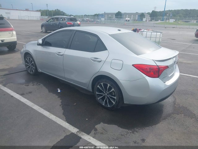 2017 TOYOTA COROLLA SE 3