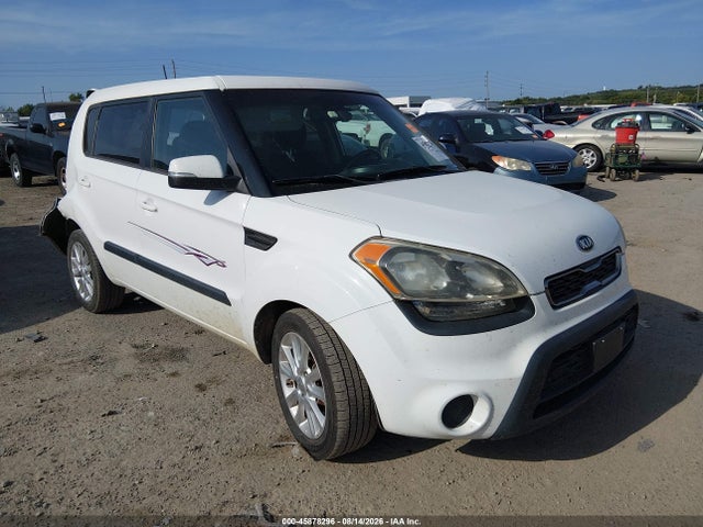 2013 KIA SOUL +