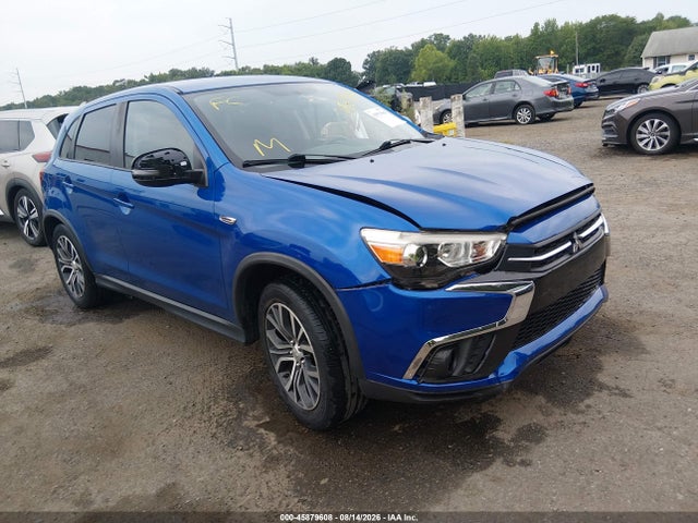 2019 MITSUBISHI OUT 2.0 ES
