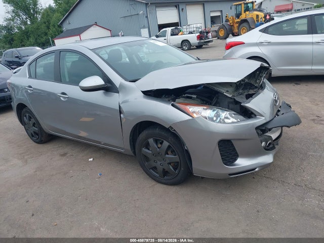 2013 MAZDA MAZDA3 