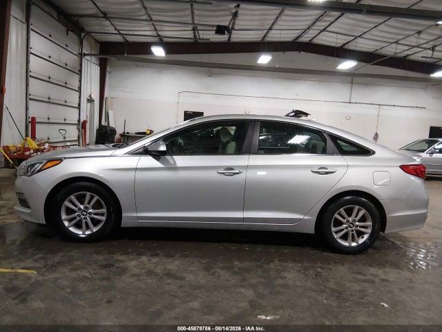 2015 Hyundai SONATA SE — миниатюра 14