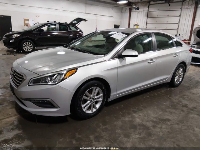 2015 Hyundai SONATA SE 照片 2