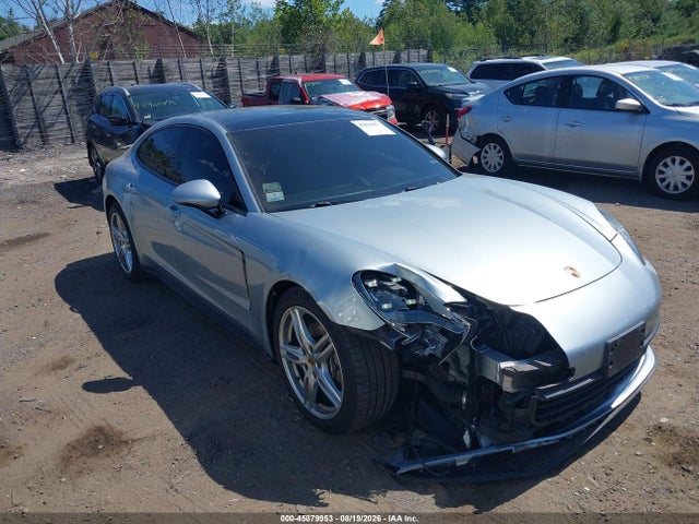 2018 PORSCHE PANAMERA 4
