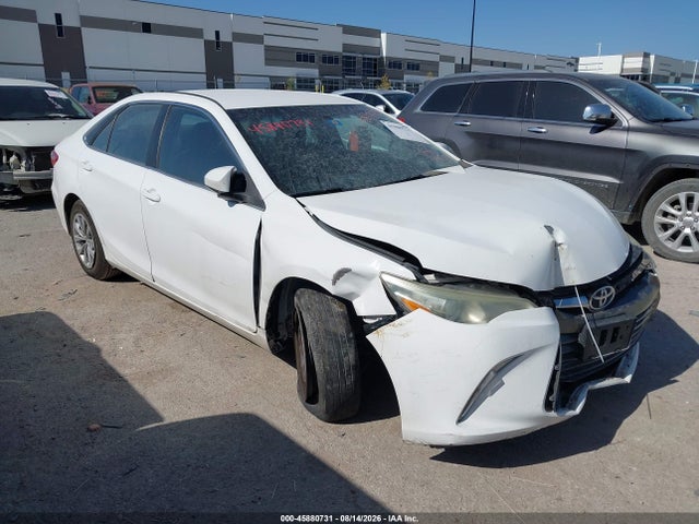 2016 TOYOTA CAMRY LE