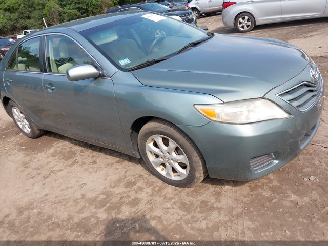 2011 TOYOTA CAMRY LE