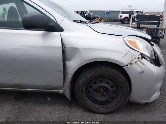 2014 Nissan VERSA 1.6 S+ thumbnail 12