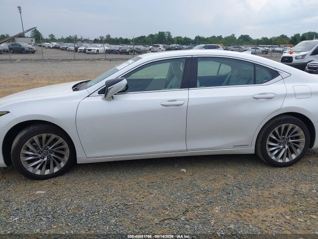 2022 Lexus ES 300H LUXURY — фото 14