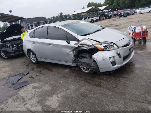 2010 TOYOTA PRIUS III