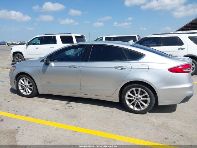 2019 FORD FUSION HYBRID SE 17