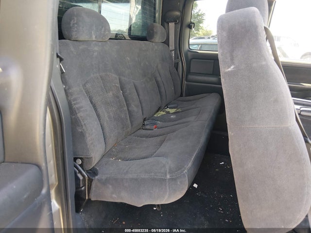 2002 Chevrolet SILVERADO 2500HD LS — миниатюра 8