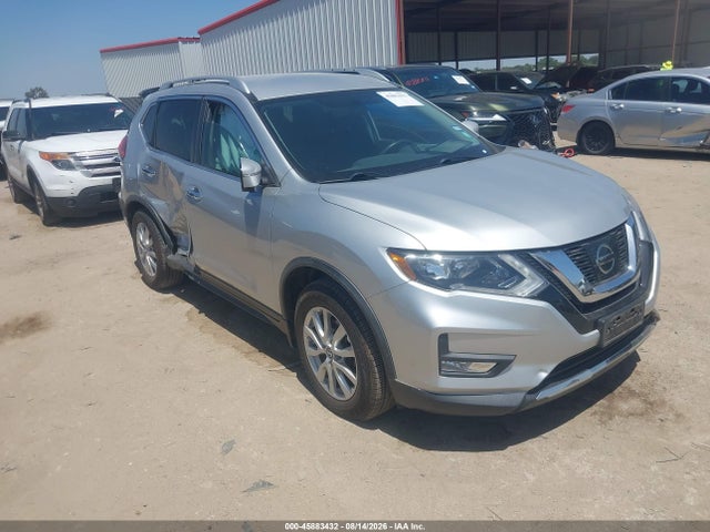 2017 NISSAN ROGUE SV