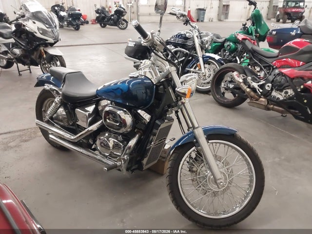 2001 HONDA VT750 DC