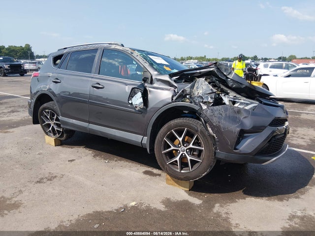 2016 TOYOTA RAV4 SE