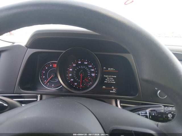 2023 HYUNDAI ELANTRA SE 7