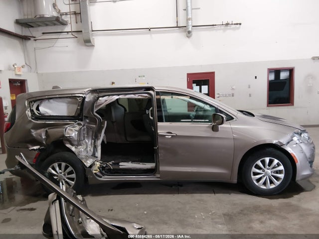 2018 CHRYSLER PACIFICA TOURING PLUS 14