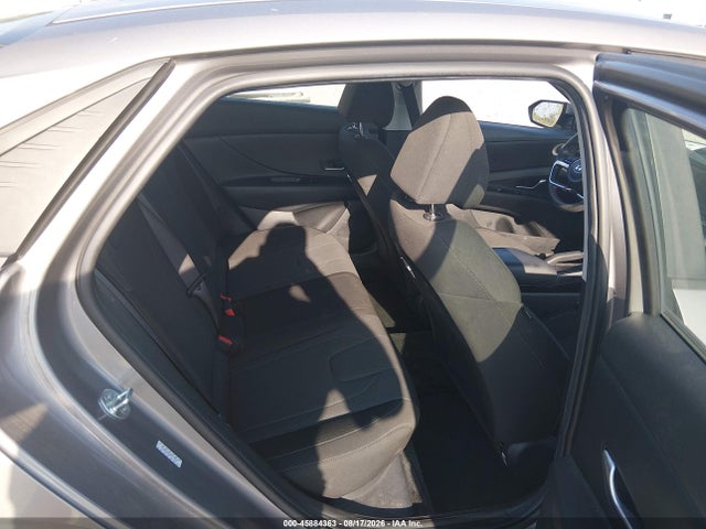 2023 HYUNDAI ELANTRA SE 8