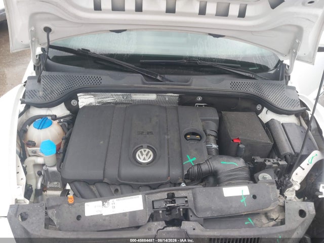 2012 Volkswagen BEETLE 2.5L 照片 10