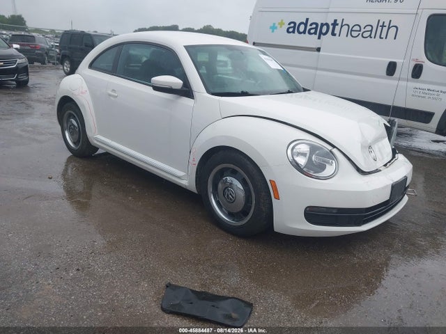 2012 Volkswagen BEETLE 2.5L 照片 1