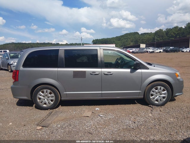 2018 DODGE GRAND CARAVAN SE 13