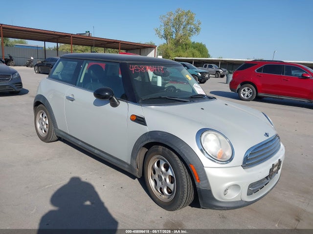 2012 MINI COOPER 