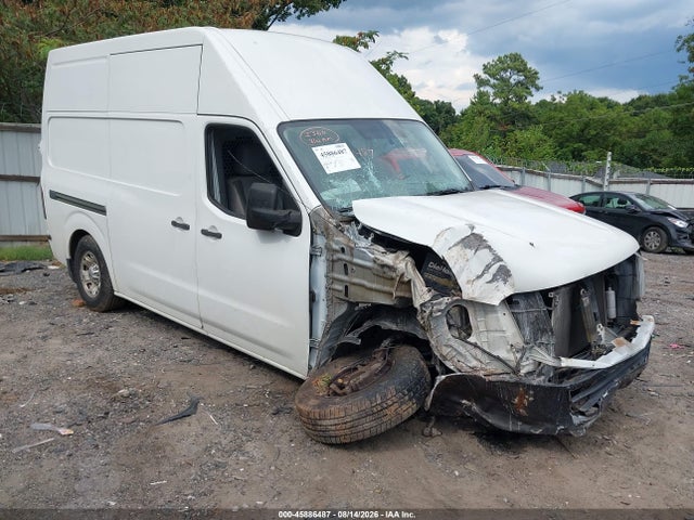 2013 NISSAN NV S V8