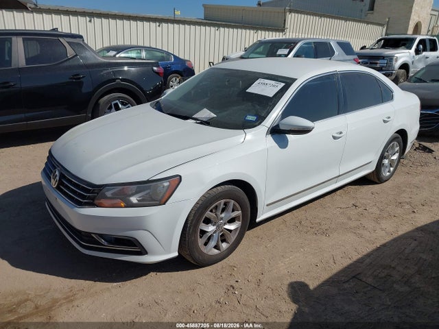 2017 Volkswagen PASSAT 1.8T S photo 2