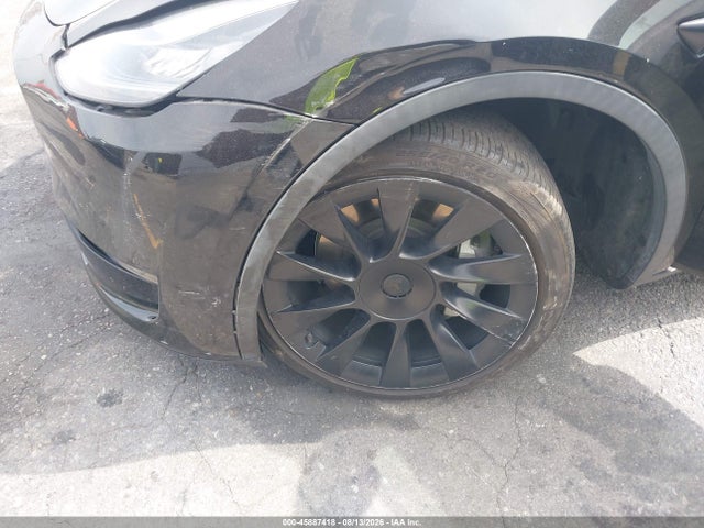 2021 TESLA MODEL Y LONG RANGE DUAL MOTOR ALL-WHEEL DRIVE 21