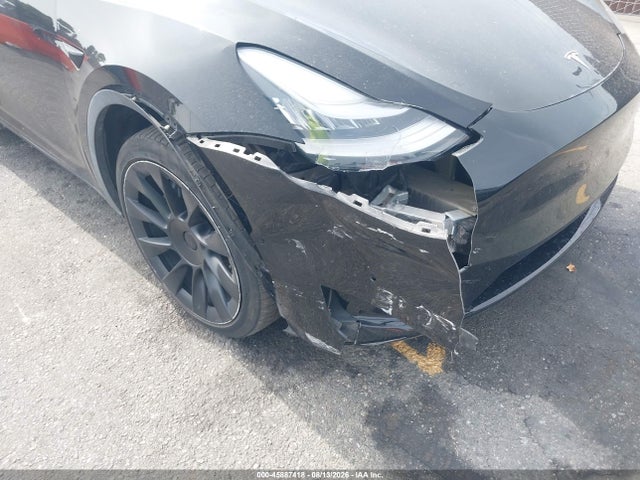 2021 TESLA MODEL Y LONG RANGE DUAL MOTOR ALL-WHEEL DRIVE 6