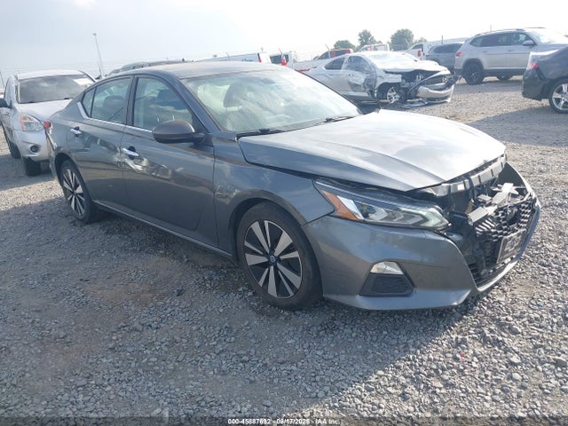 2021 NISSAN ALTIMA SV FWD